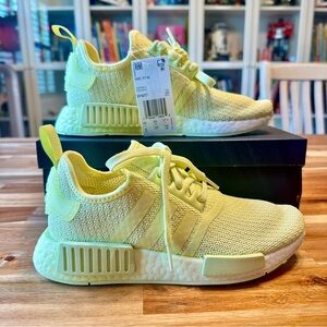 Adidas Originals NMD R1 Women‘s Shoes Size US6 EF4277